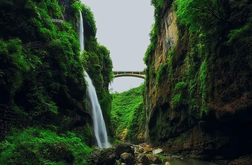 云龙地缝
